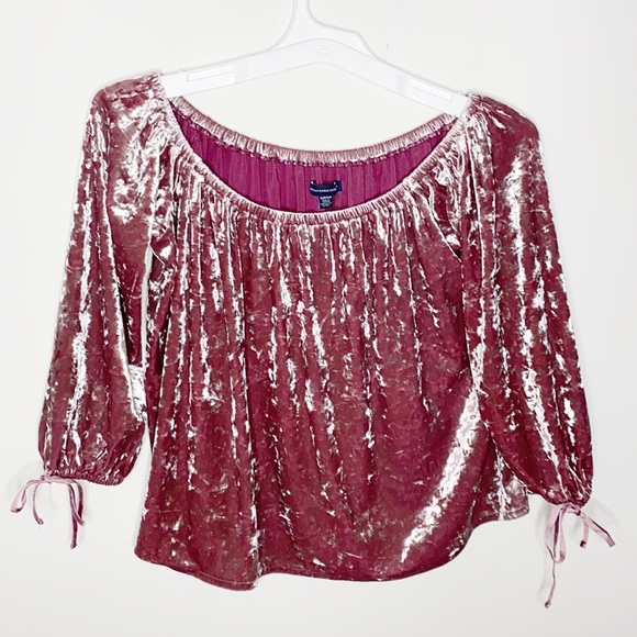 American Eagle Outfitters Tops - American Eagle off the shoulder crushed velvet pink blouse size S